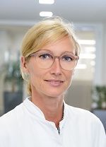 Portraitfoto von Prof. Dr. med. Julia Biermann Portraitfoto von Prof. Dr. med. Julia Biermann