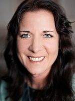 Portraitfoto von Stefanie Busse