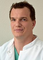 Portraitfoto von Oberarzt Dr med Henning Cold
