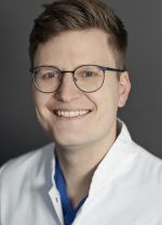 JPG Portraitfoto Dr. med. Dennis Lawin JPG Portraitfoto Dr. med. Dennis Lawin