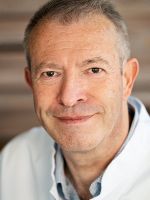 Portraitfoto von Dr Thomas Jakob Portraitfoto von Dr Thomas Jakob
