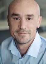 Portraitfoto von Simon Vogt Portraitfoto von Simon Vogt