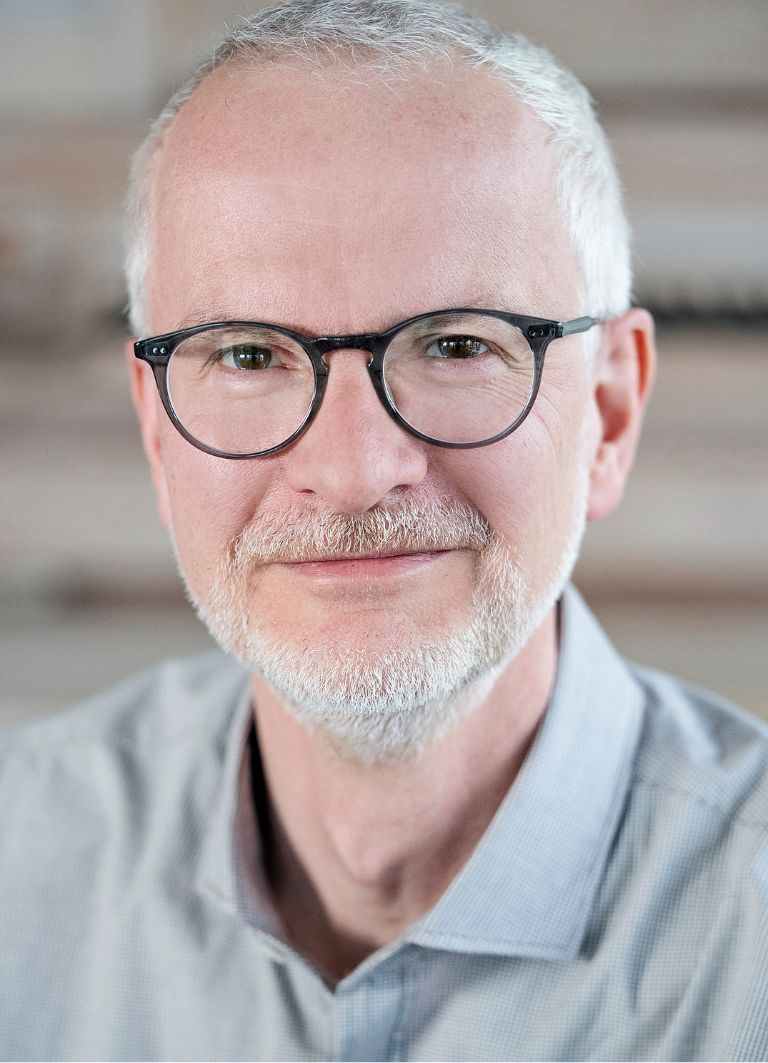 Portraitfoto von Holger Schmidt Portraitfoto von Holger Schmidt